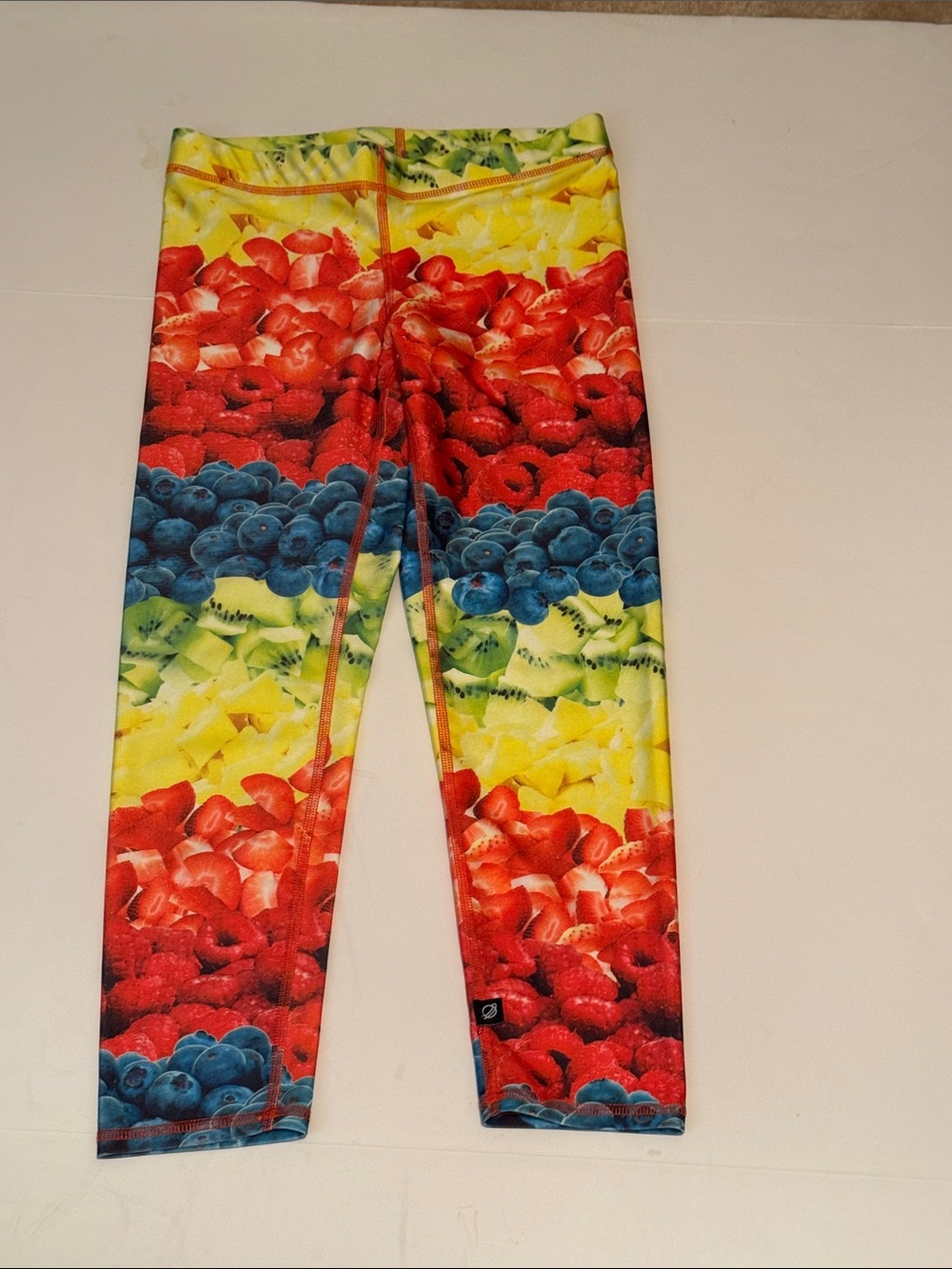 Women’s Fruit -Print Active Leggings Mid calf length size M